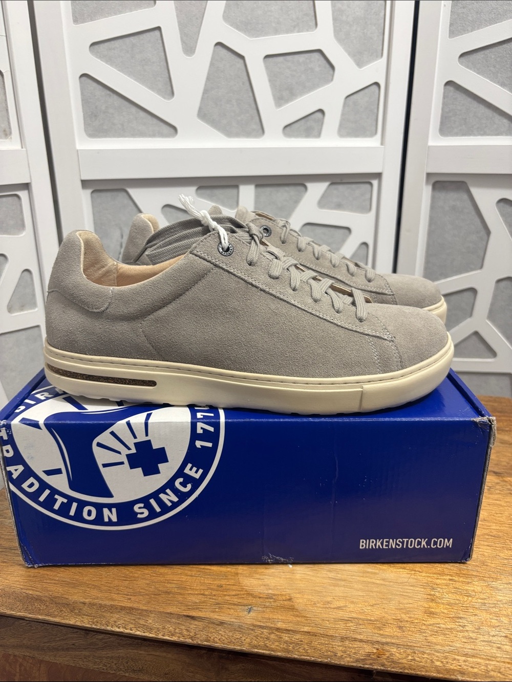 Birkenstock Bend Low Stone Coin Suede Sneakers Size 42 / Men’s 9 Women’s 11